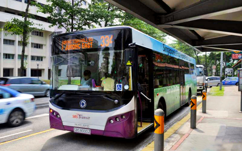 2008年，首批全鎂鋁混合動力公交出口新加坡。
